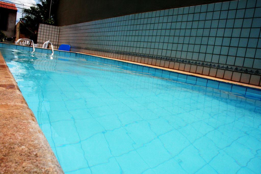 Sobrado Com Piscina Em Condomino Fechado A 150 M Da Praia Caraguatatuba Zimmer foto